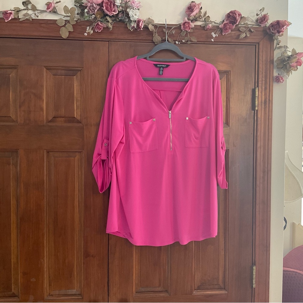 Pink Women's Top with zip, 3/4 sleeves, size Xl, Ellen Tracy, great condition!